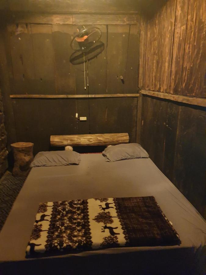 Ma Le Homestay Đồng Văn Esterno foto
