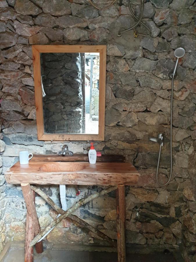 Ma Le Homestay Đồng Văn Esterno foto